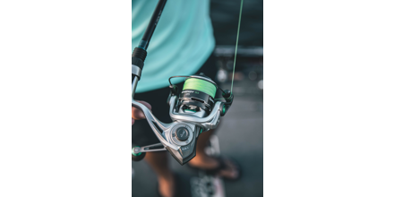  Quantum Energy S3 Spinning Fishing Reel, Size 25 Reel,  Changeable Right- or Left-Hand Retrieve, Continuous Anti-Reverse Clutch,  EVA Handle Knobs, 5.2:1 Gear Ratio, 8 + 1 Bearings, Silver/Black : Sports &  Outdoors